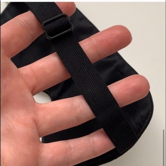 Silk Sleeping Eye Mask Hashtag SleepingB White - Picture 6 of 7